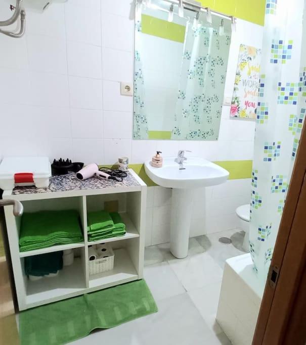 マラガBonito Apartamento En Centroアパートメント エクステリア 写真